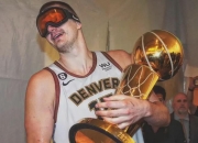 开云APP-包含尼克斯强势湖人B队，约基奇打破历史纪录的词条