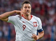 开云体育入口-波兰继续领跑A组，斯维亚科夫斯基大放光彩