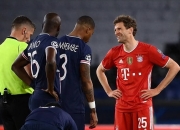 开云体育-弗赖堡客场逼平劲敌，保持不败战绩