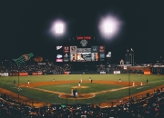 开云APP-当足球的里程碑遇见篮球的夜晚，迪巴拉在NBA季后赛之夜的独特光芒