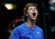 开云APP-英国网球队翻盘法国网球队，克耶高斯三分雨点燃全场的简单介绍