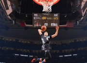 开云体育在线-凯尔特人险胜猛龙，米切尔刷新纪录，一场定义赛季的经典之战