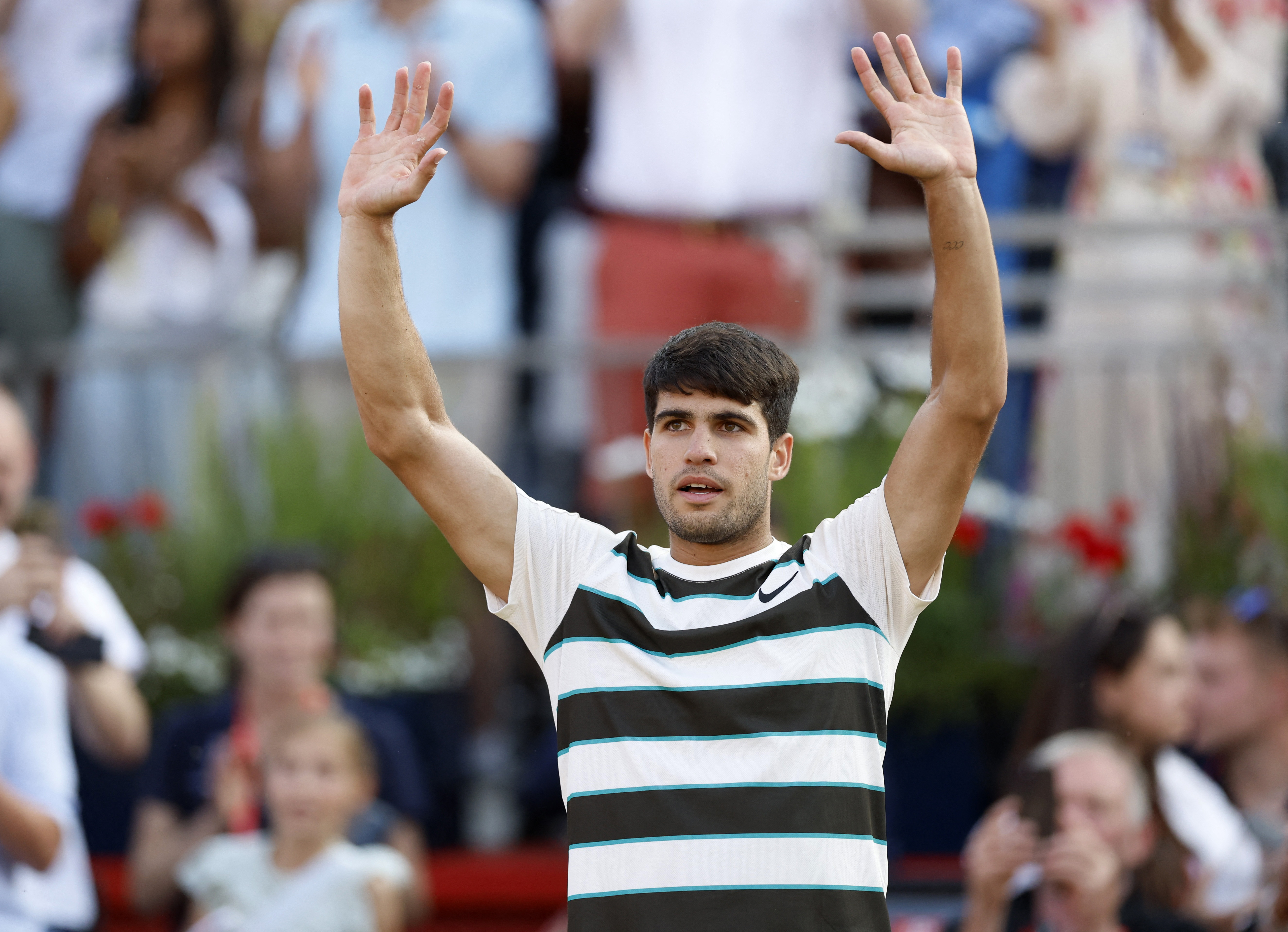 德国网球队险胜欧洲网球队,阿尔卡拉斯绝境逆转 德国网球队险胜欧洲网球队,阿尔卡拉斯绝境逆转