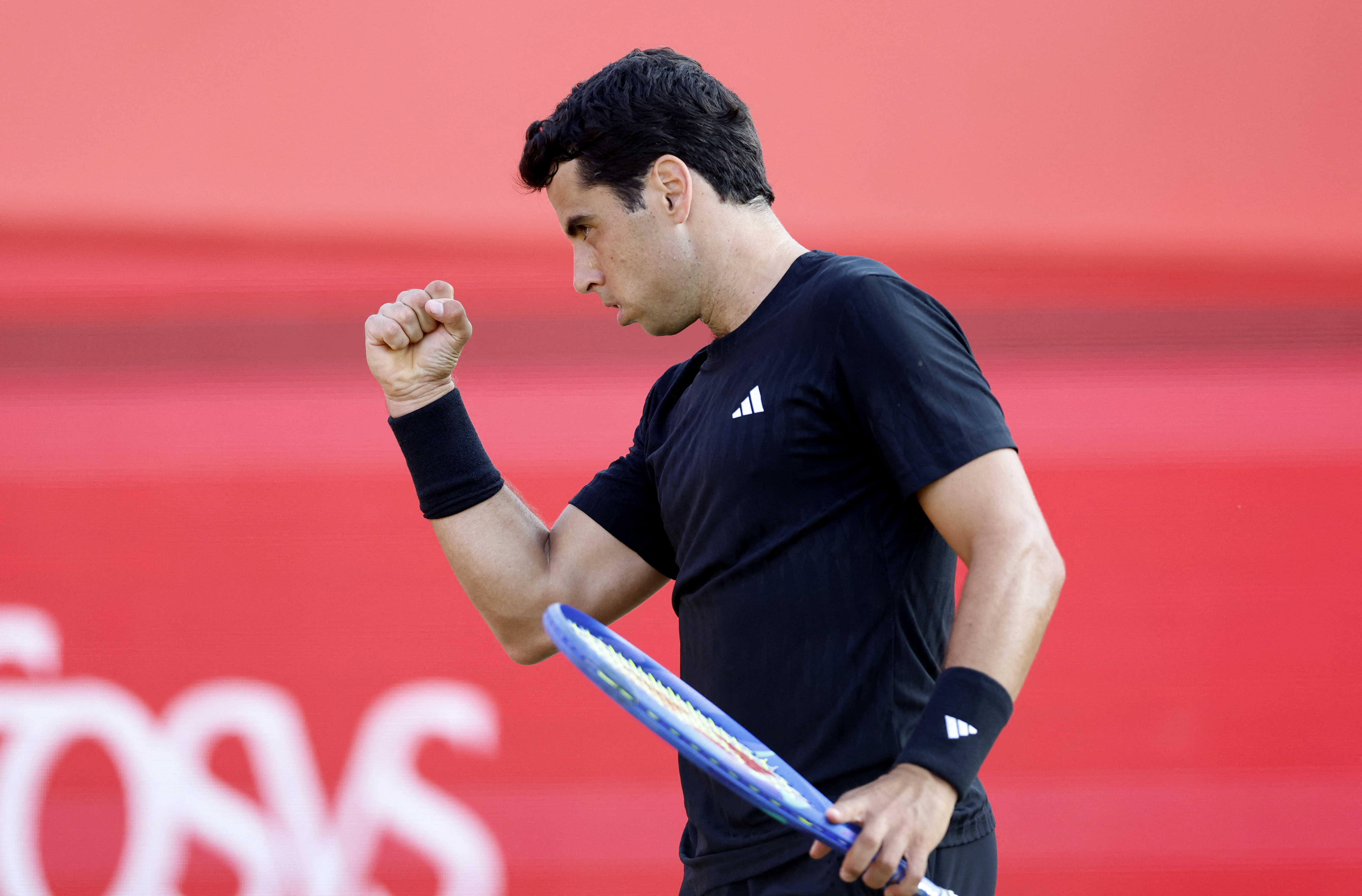 西班牙网球队逆转英国网球队,阿尔卡拉斯送出助攻的简单介绍 西班牙网球队逆转英国网球队,阿尔卡拉斯送出助攻的简单介绍