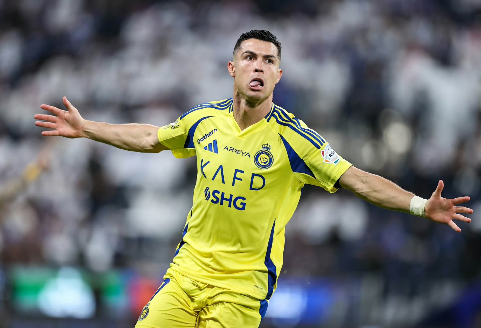 包含阿根廷爆冷拜仁，C罗爆发神勇的词条