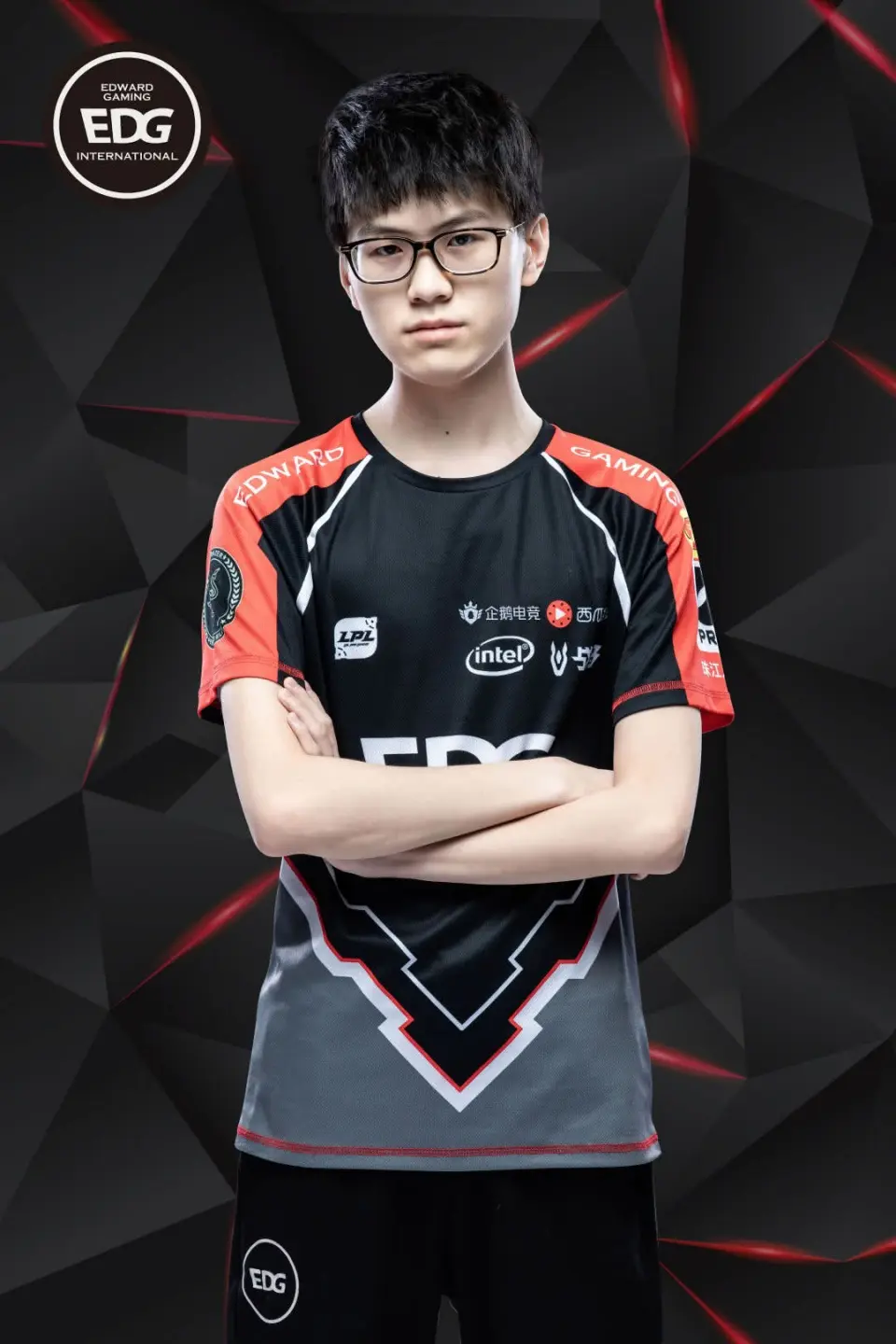 EDG横扫CLG，Ming打破历史纪录的简单介绍