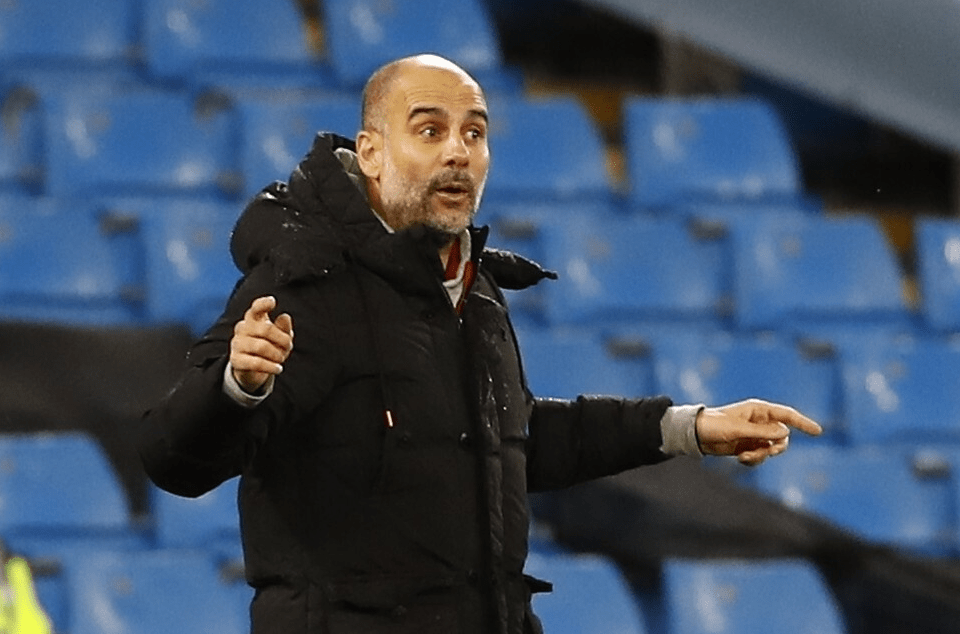 吉兰在比赛中成功化解对手射门机会