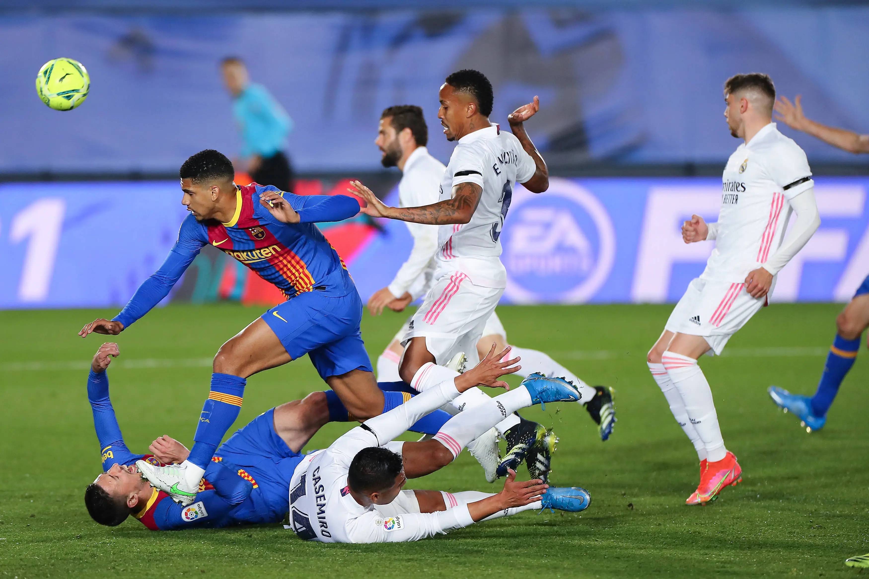 包含局势紧张的足球赛事，赛果引人瞩目的词条