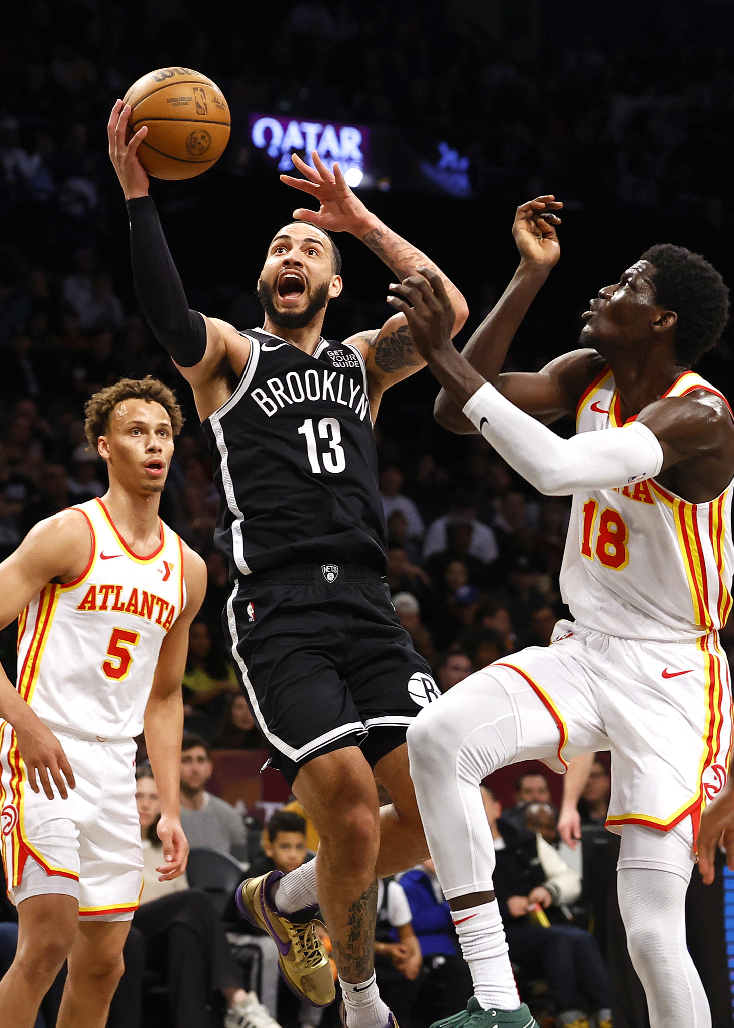 包含篮网逆袭战胜老鹰，艾弗森全能表现的词条