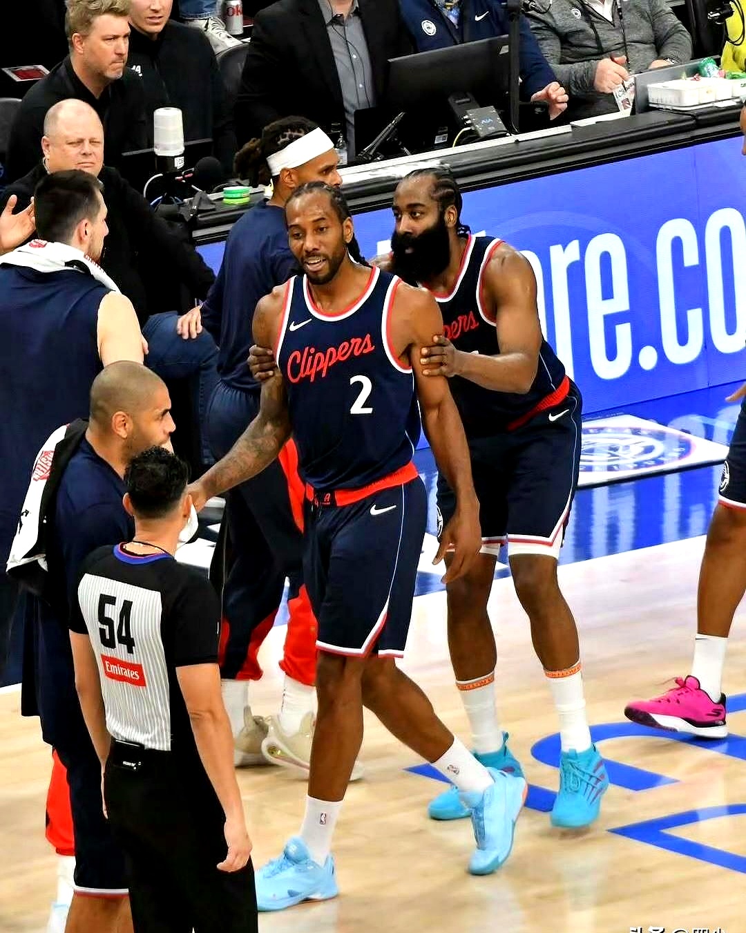 快船队大将不满球队阵容，在赛前闹情绪的简单介绍