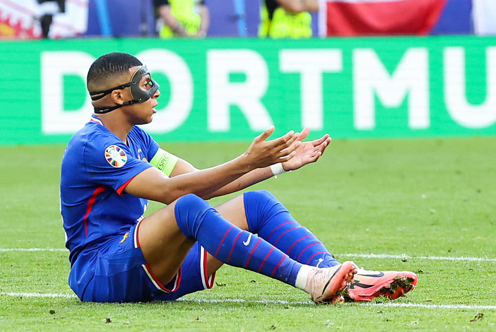 法国队遭遇意外失利,晋级形势不容乐观的简单介绍 法国队遭遇意外失利,晋级形势不容乐观的简单介绍